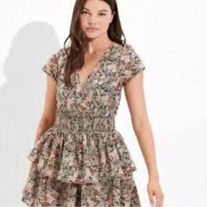 Floral American eagle tiered midi dress size xs